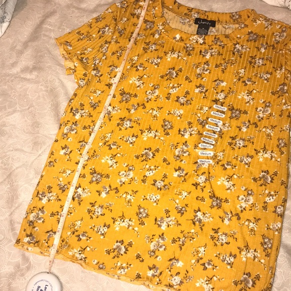 🔴LAST CHANCE 🔴 Justify lettuce edge tee - Picture 5 of 8